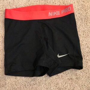 Nike pro